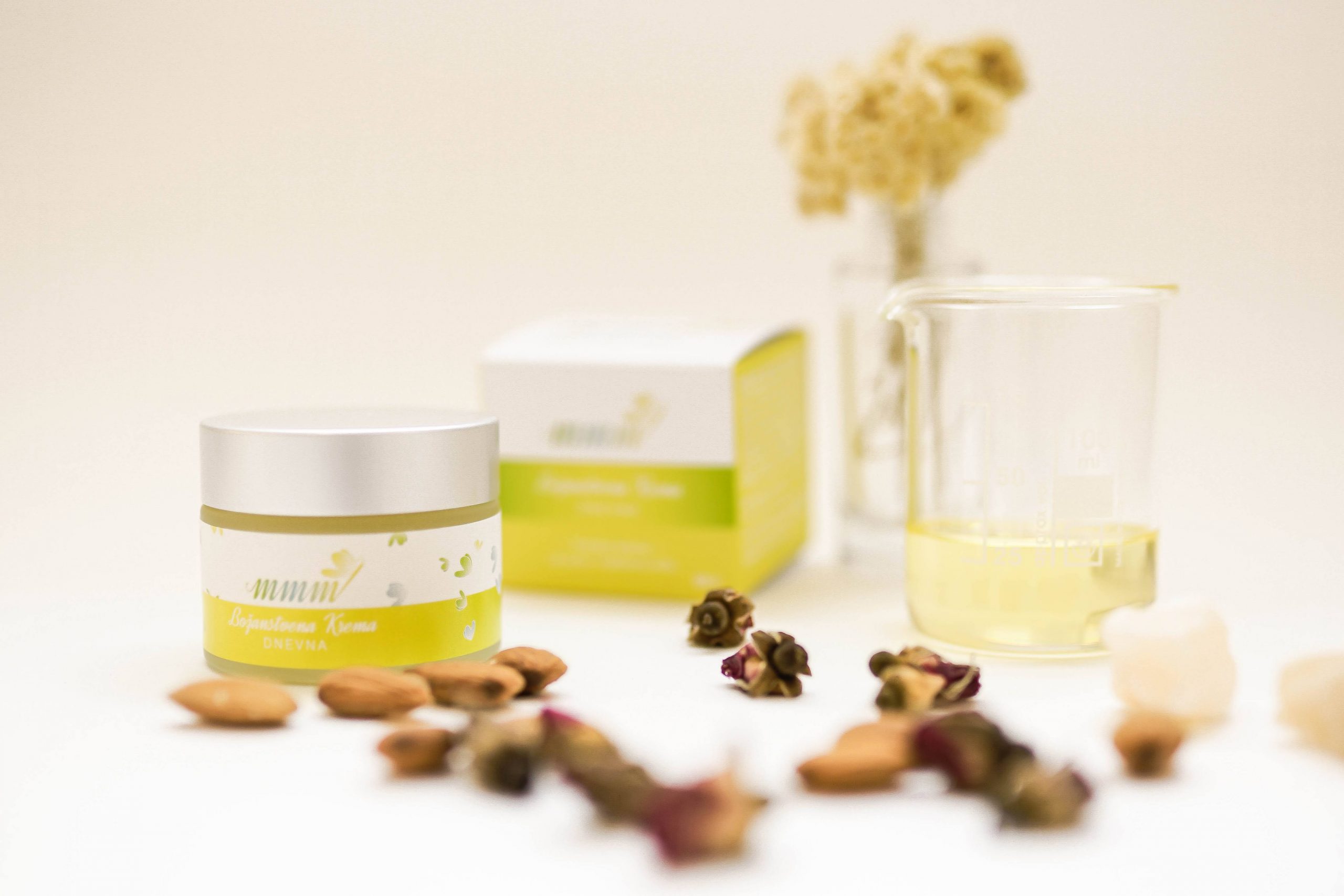 Božanstvena krema DNEVNA